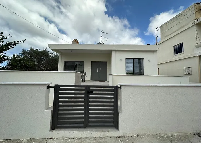 Meropi Semesterbostad Paphos